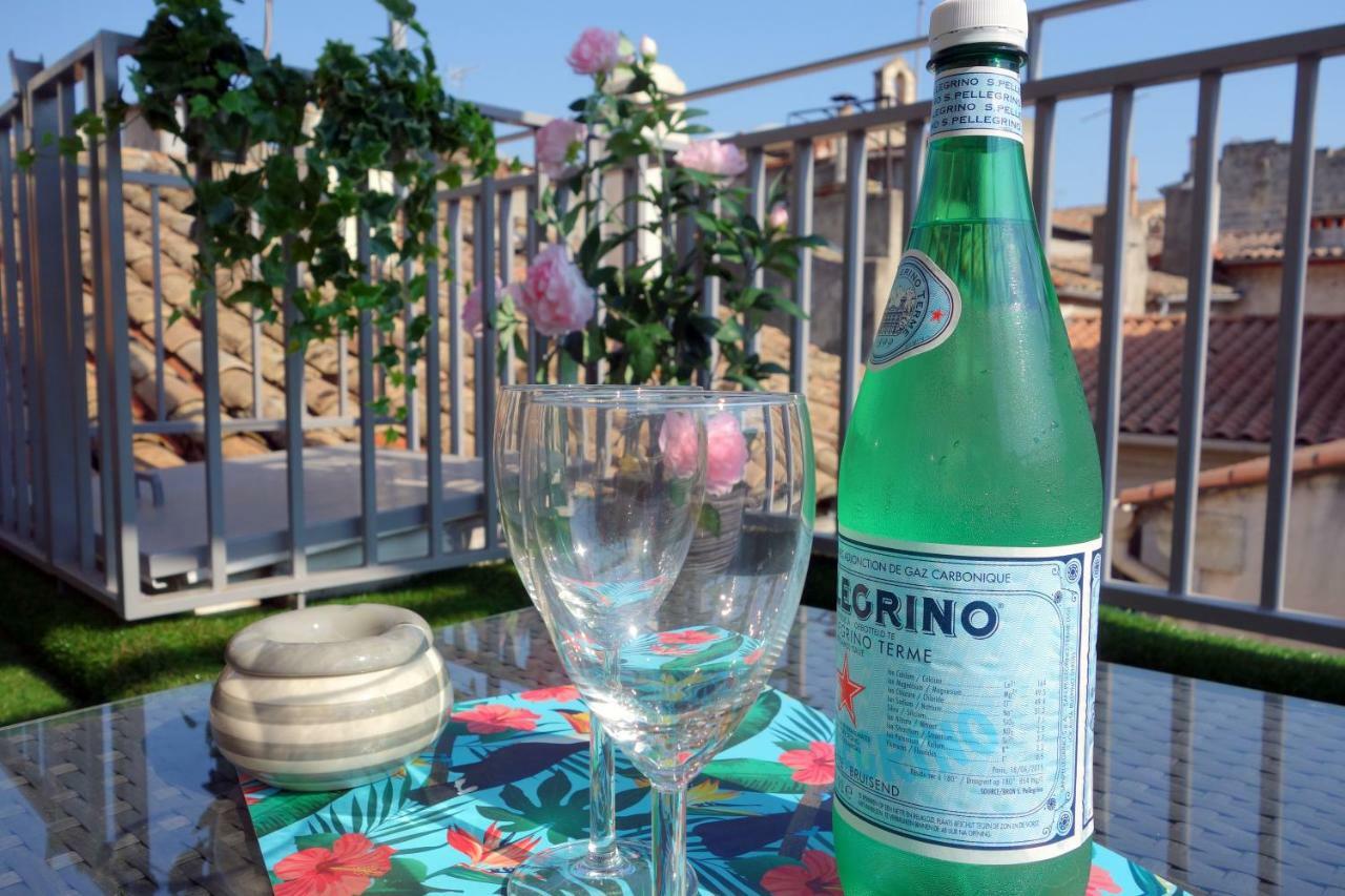 Arles Holiday - La Terrasse المظهر الخارجي الصورة